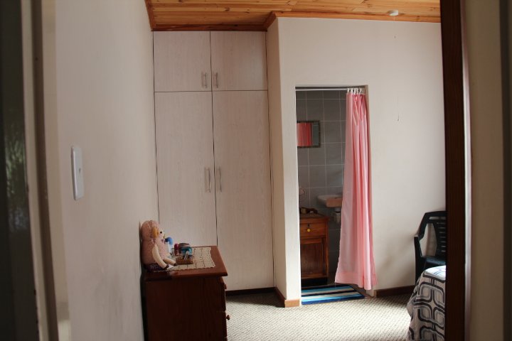 To Let 3 Bedroom Property for Rent in Denneoord Western Cape